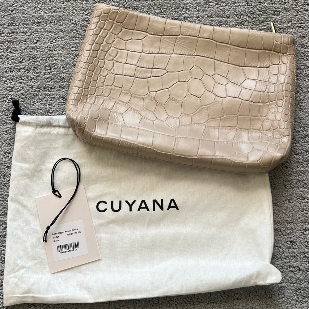 CUYANA Small Zipper Pouch (Croco)